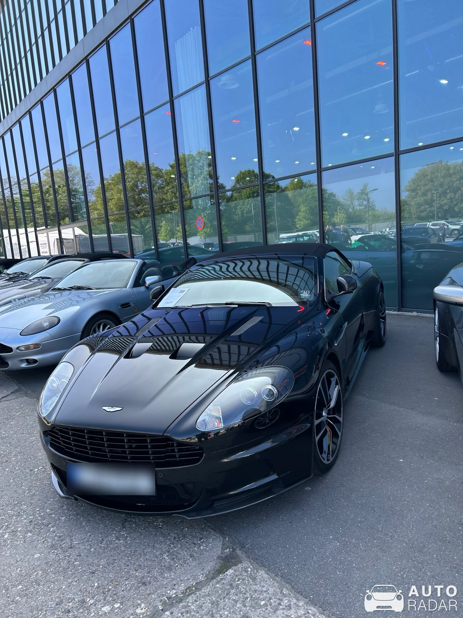 Aston Martin DB7 Volante spotted in Köln