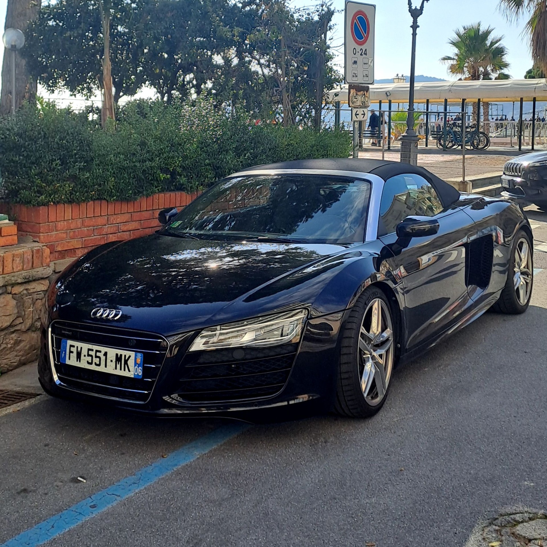 Audi R8 V10 Spyder 2013