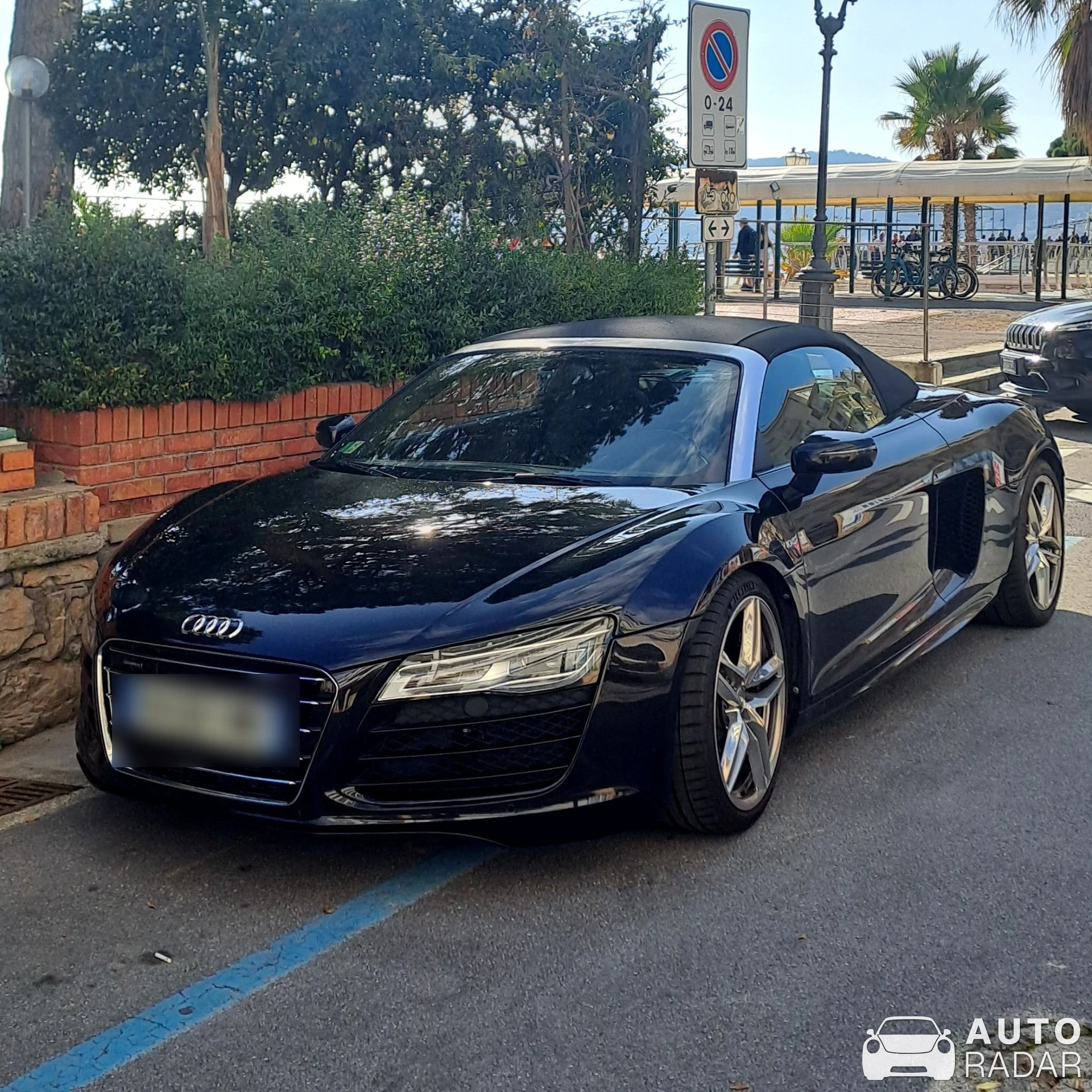 Audi R8 V10 Spyder 2013 spotted in Alassio