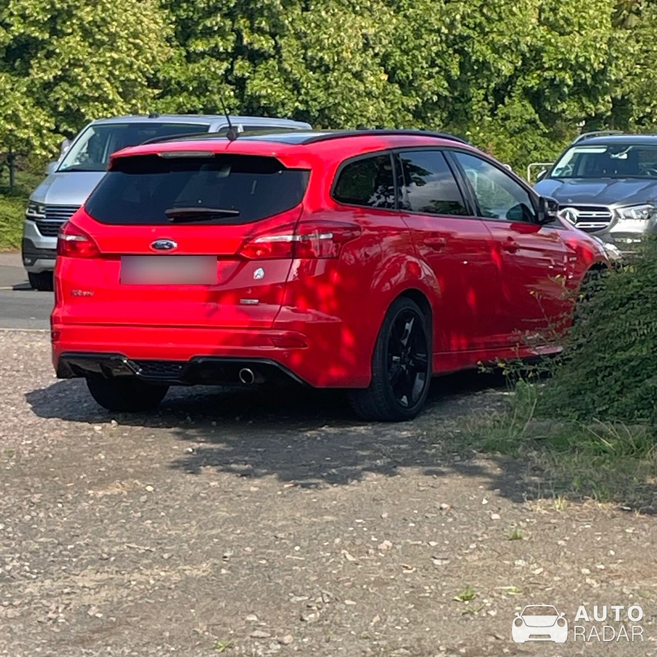 Ford Focus ST Estate 2015 spotted in Leipzig