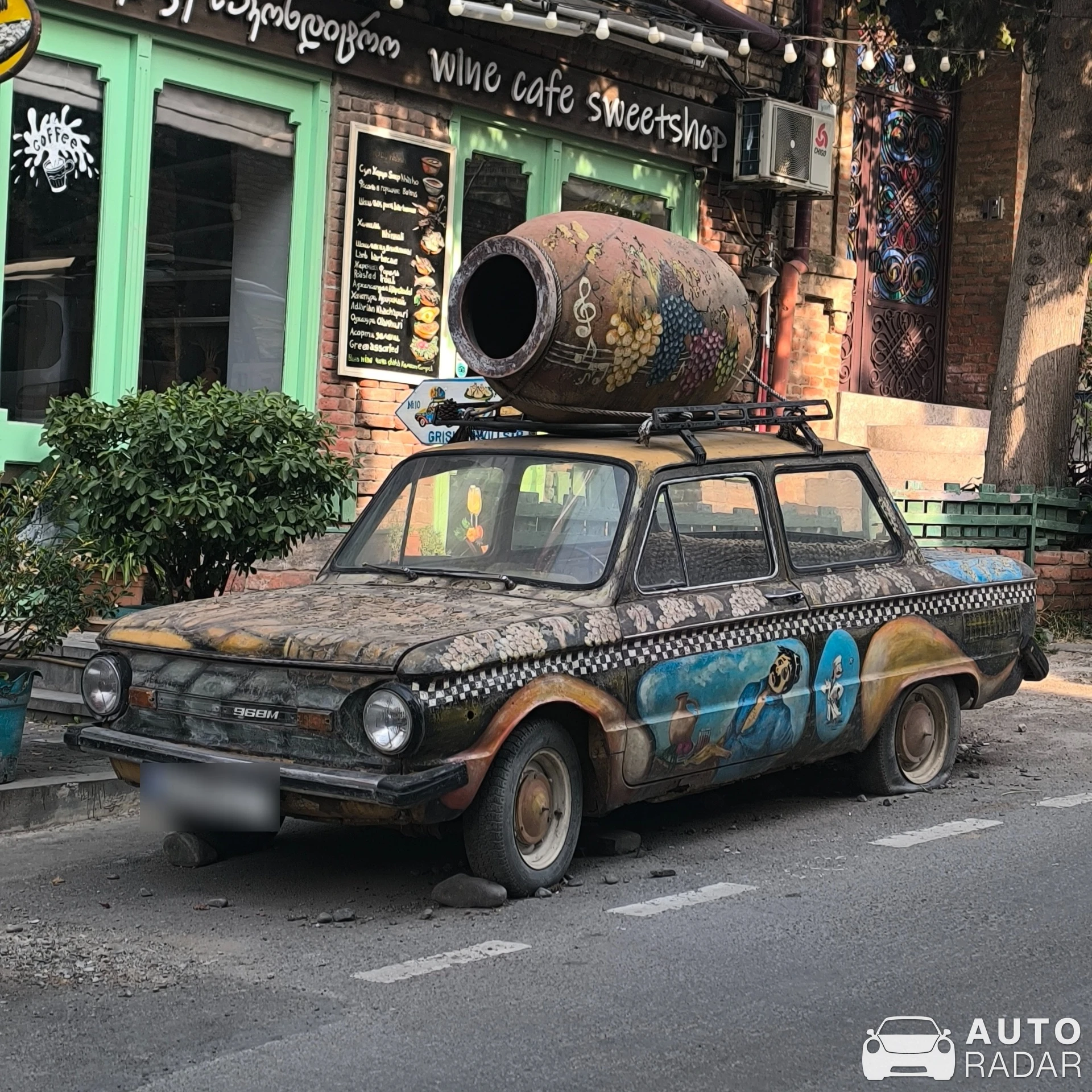 ZAZ 968 Zaporozhets spotted in Tbilisi