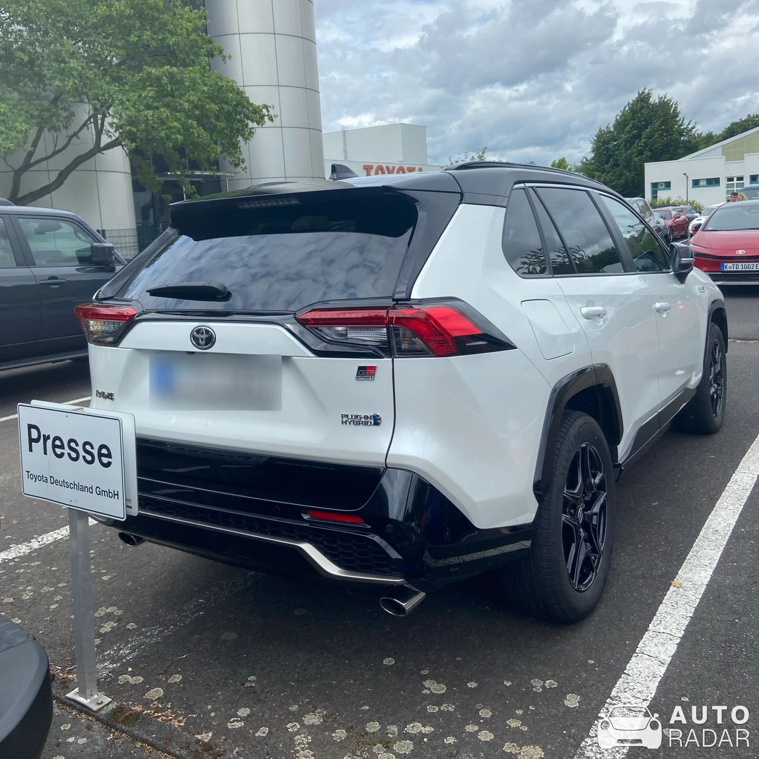 Toyota RAV4 PHEV GR Sport spotted in Köln