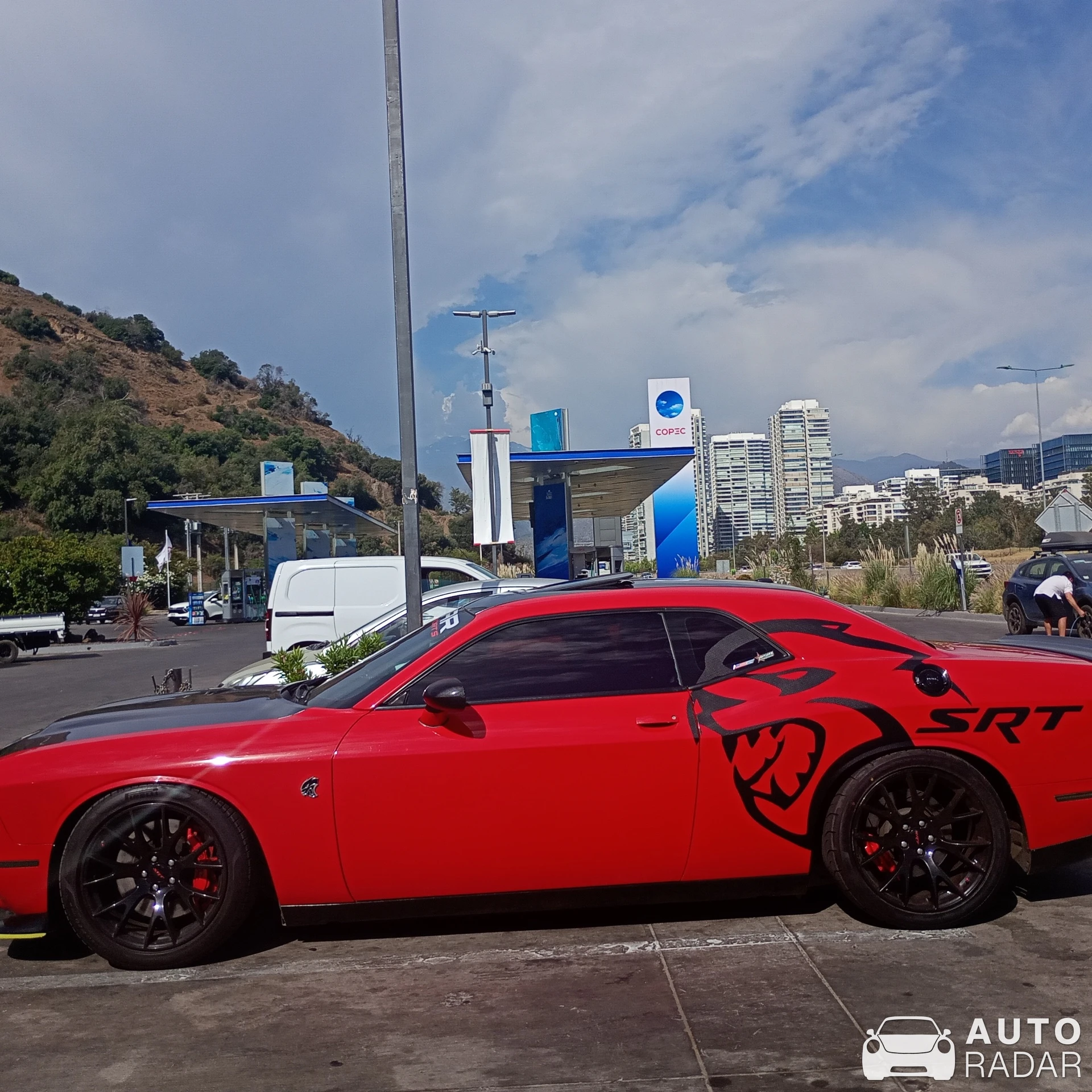 Dodge Challenger SRT Hellcat spotted in Santiago, Chile
