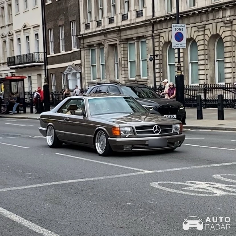 Mercedes-Benz C126 spotted in London