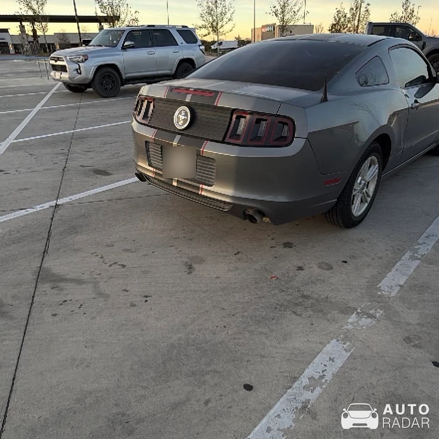 Ford Mustang S197 spotted in Scenic Oaks, United States