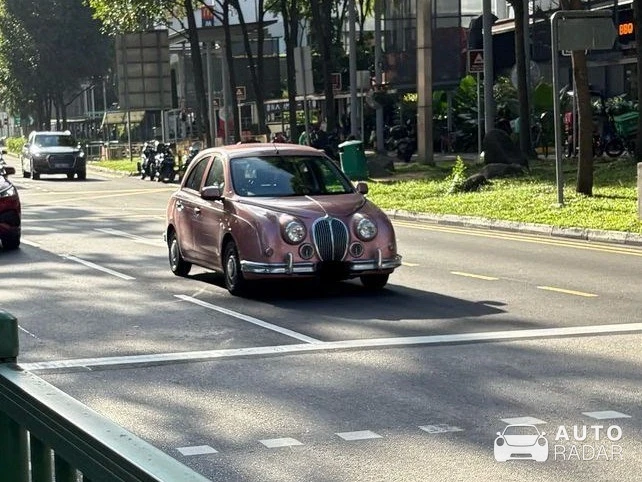 Mitsuoka Galue IV spotted in Singapore