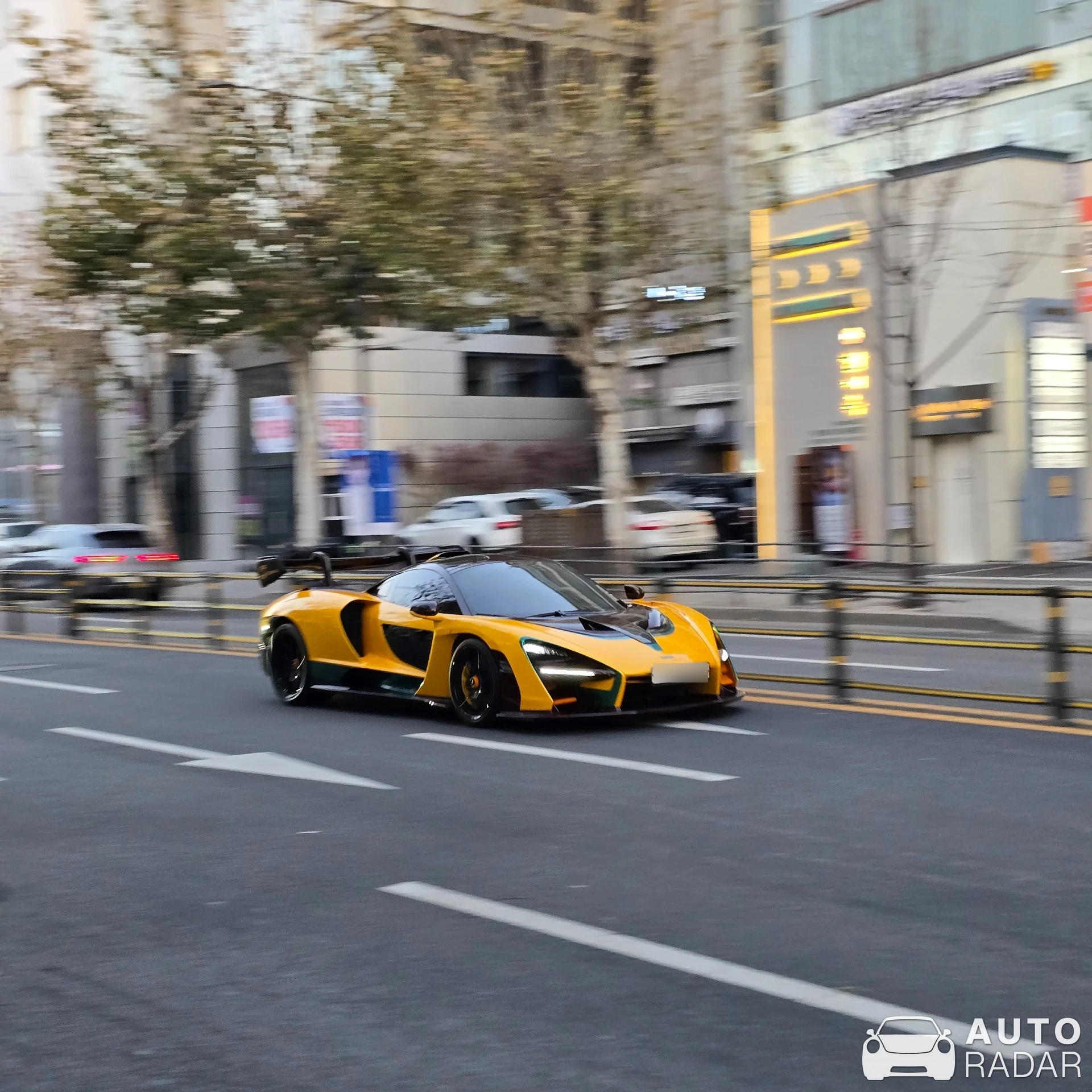 McLaren Senna spotted in 서울특별시, 대한민국