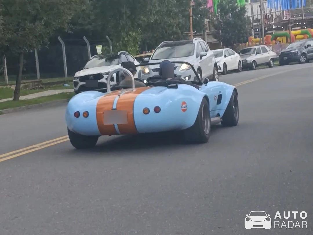 Shelby Cobra 427 Jack Roush Edition spotted in Villa Carlos Paz