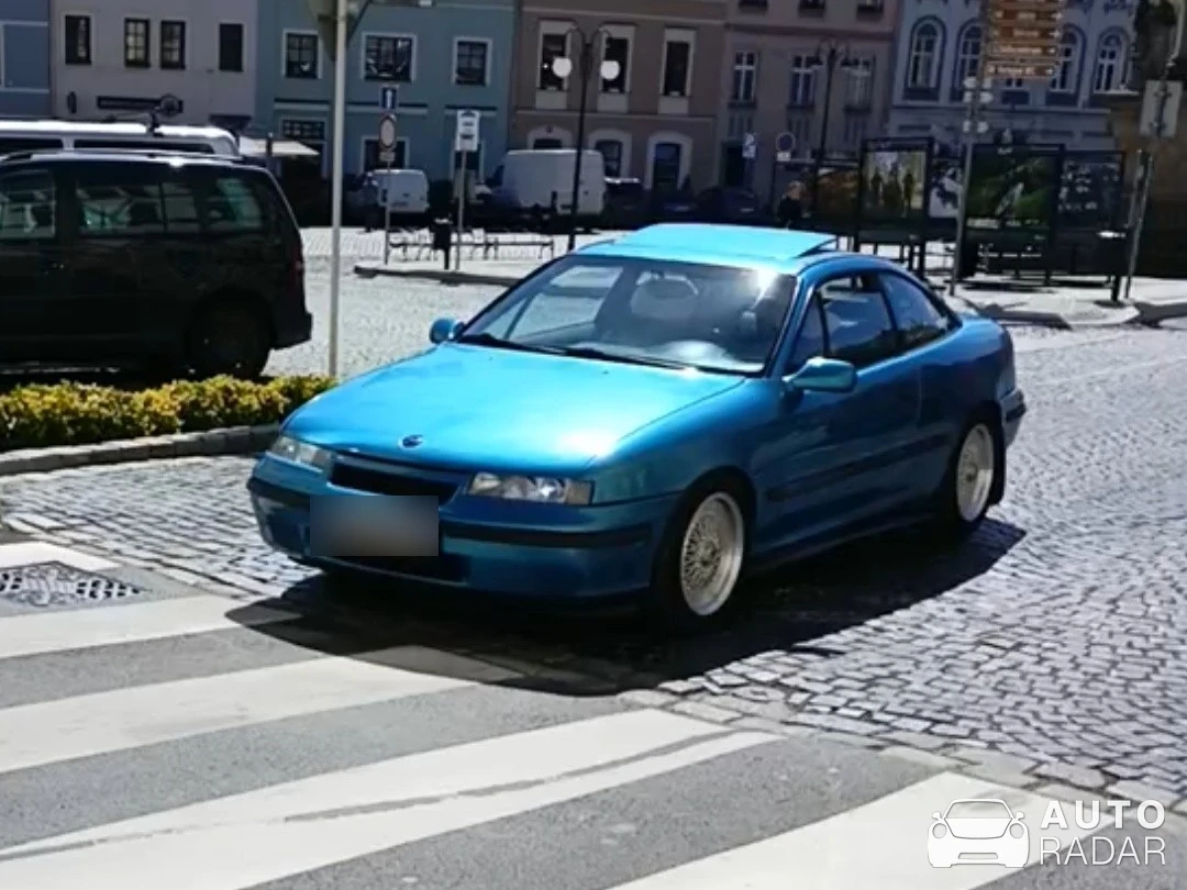 Opel Calibra 16V spotted in Benešov nad Ploučnicí