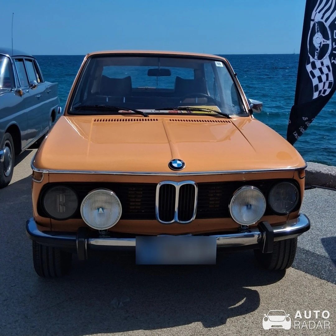 BMW 1602 spotted in Alimos