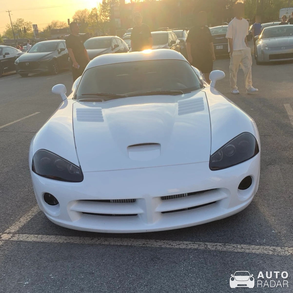 Dodge Viper SRT-10 spotted in Repentigny, Canada