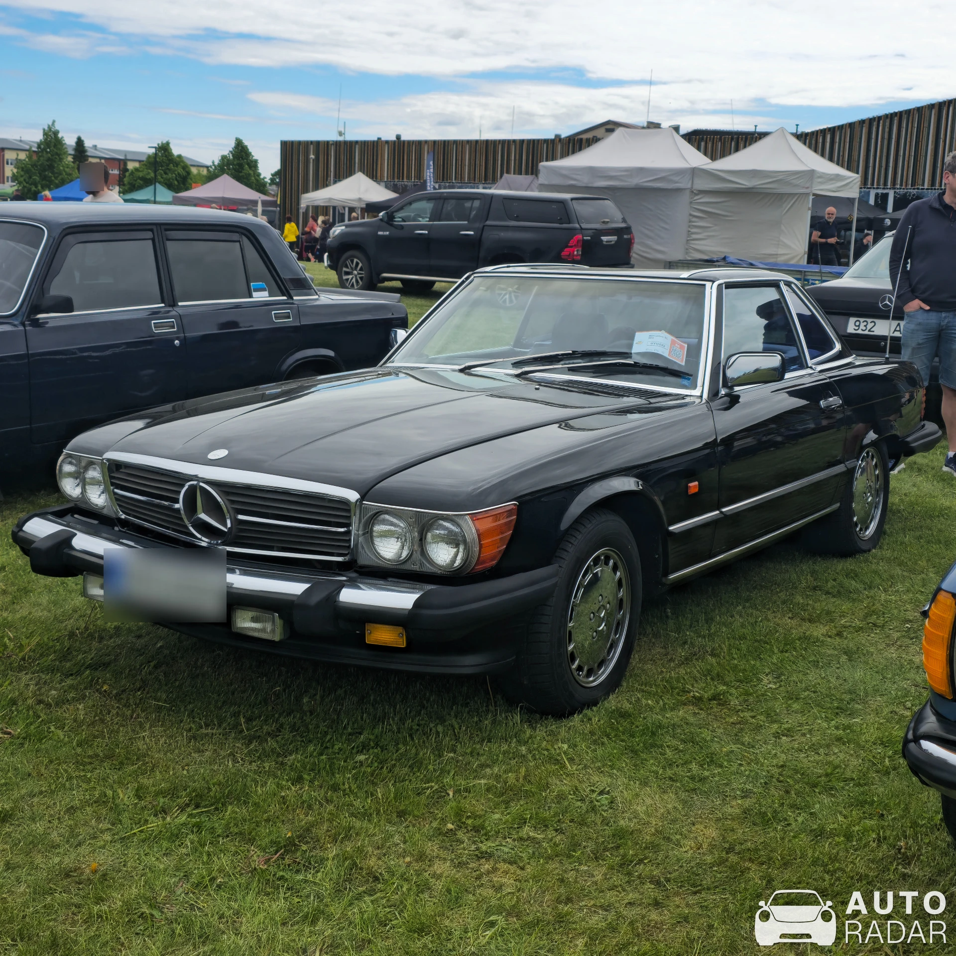 Mercedes-Benz 560 SL spotted in Rakvere