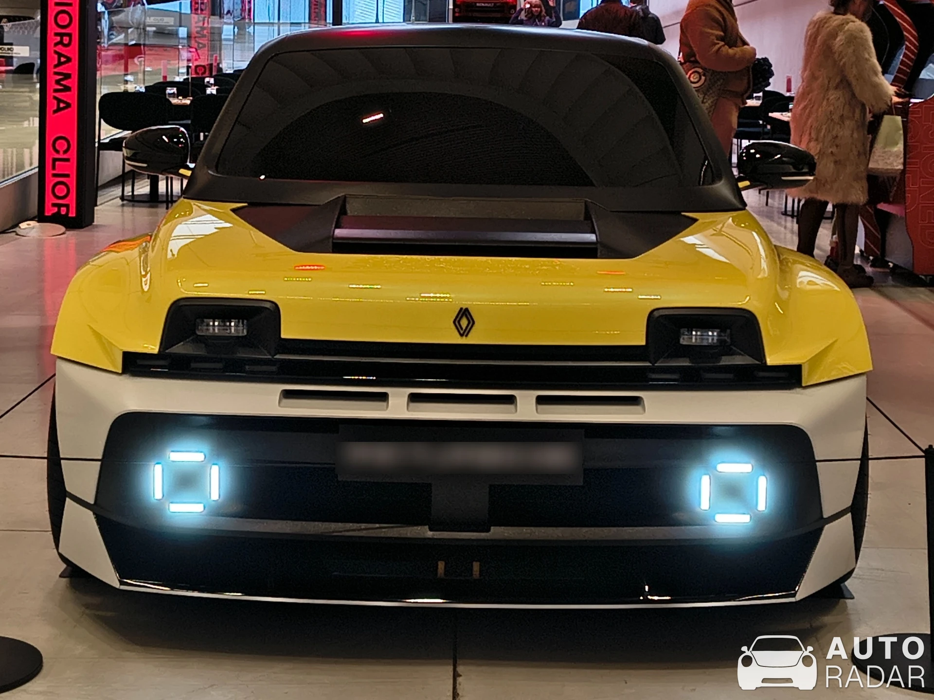 Renault Super 5 GT Turbo spotted in Paris, France