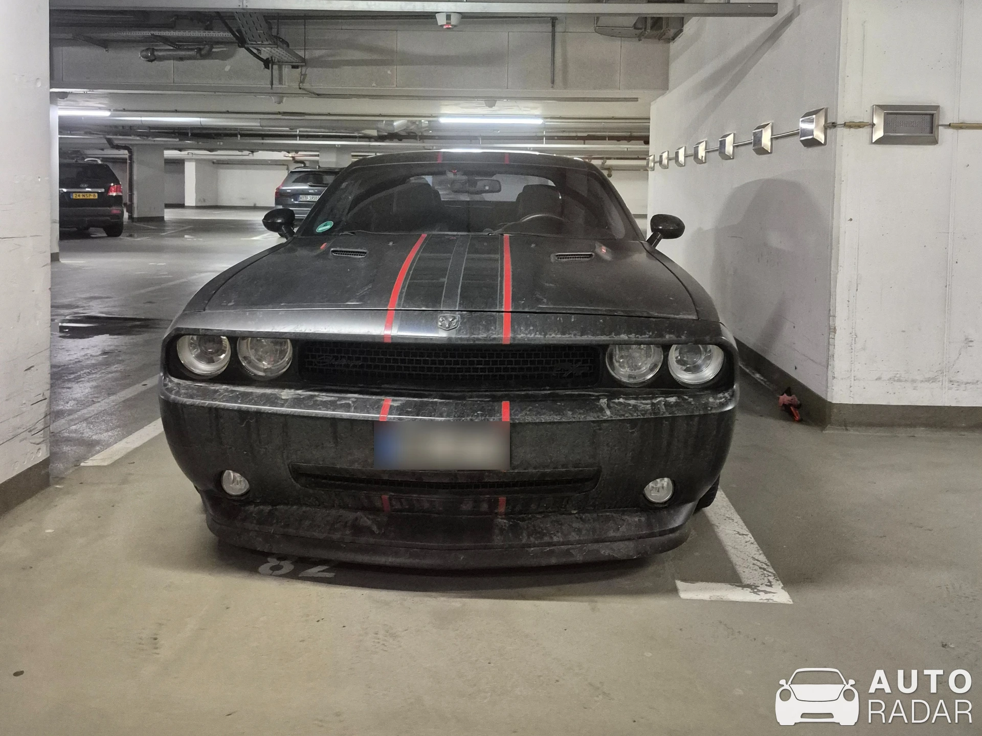 Dodge Challenger R/T spotted in Düsseldorf, Germany