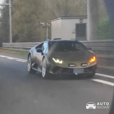 Lamborghini Huracán LP610-4 Sterrato spotted in Rovigo, Italy