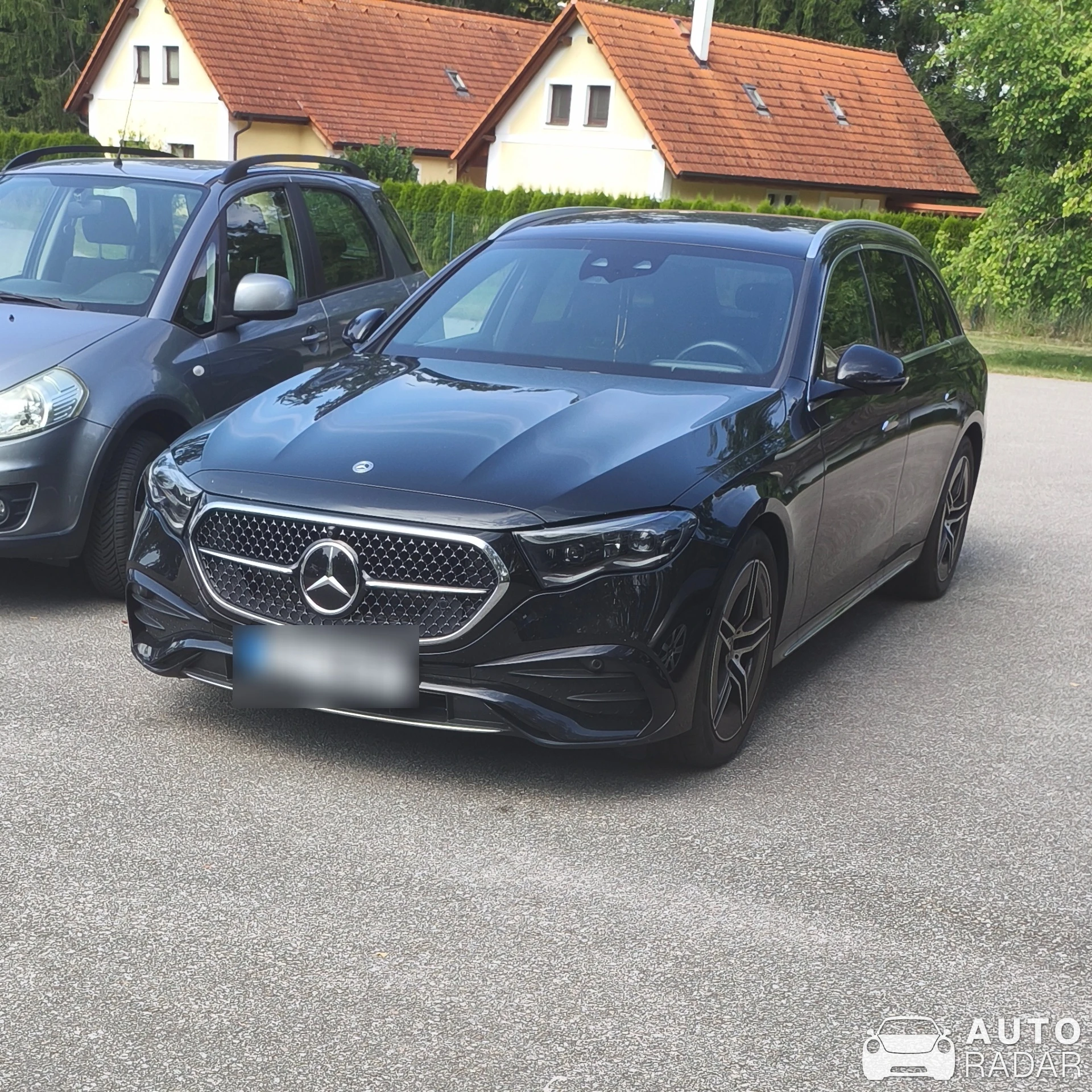 Mercedes-Benz E-Klasse S123 spotted in Staňkov