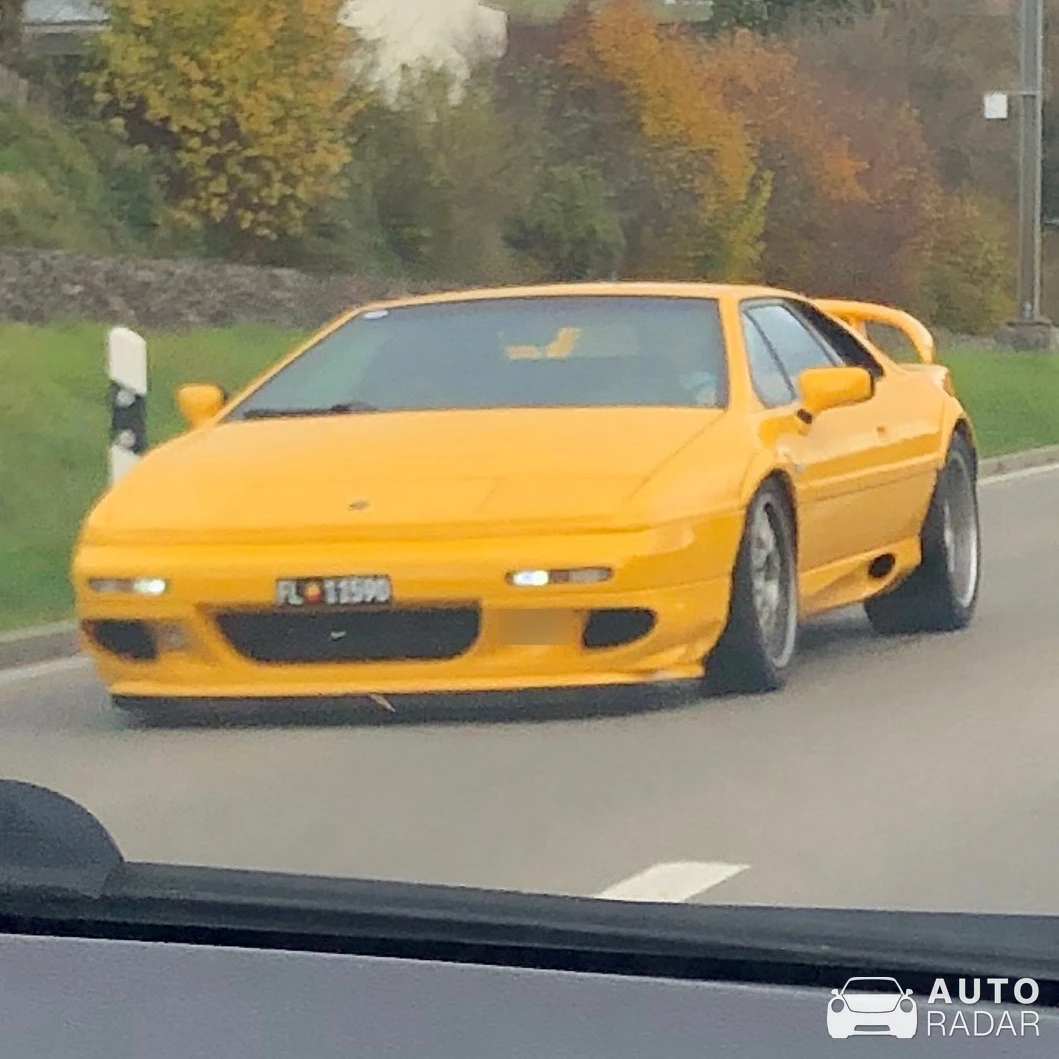 Lotus Esprit spotted in Bülach, Switzerland