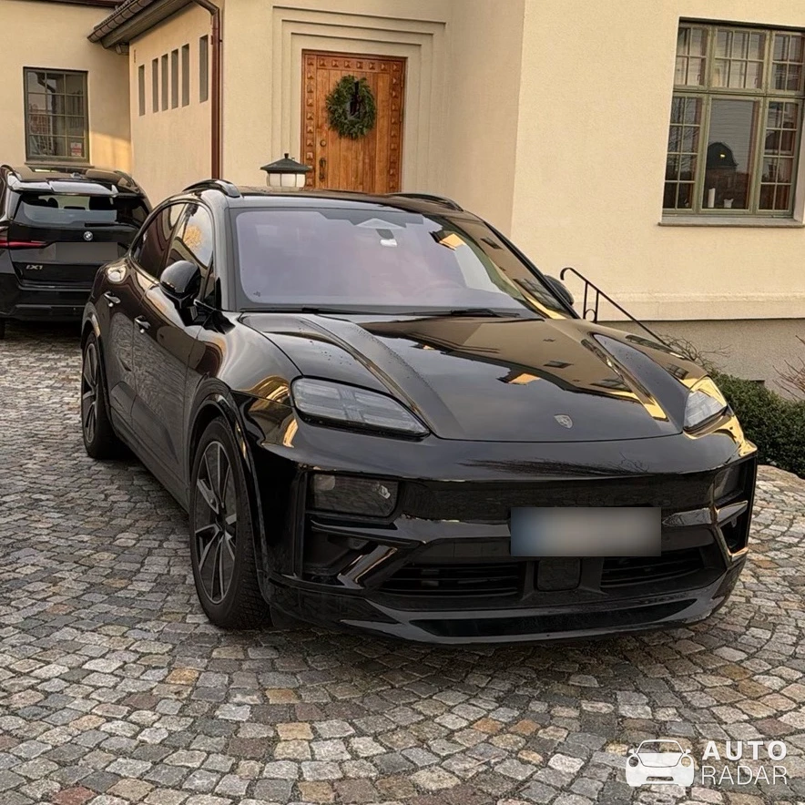Porsche Macan Turbo spotted in Stavanger, Norway