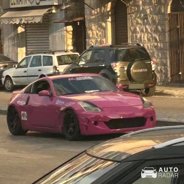 Nissan 350Z spotted in Jal El Dib, Lebanon