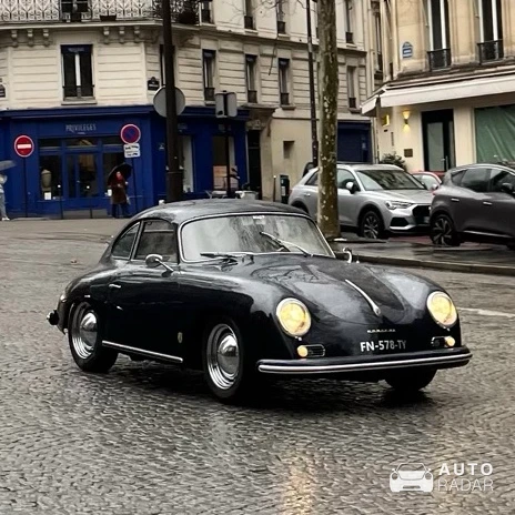 Porsche 356 spotted in Paris, France