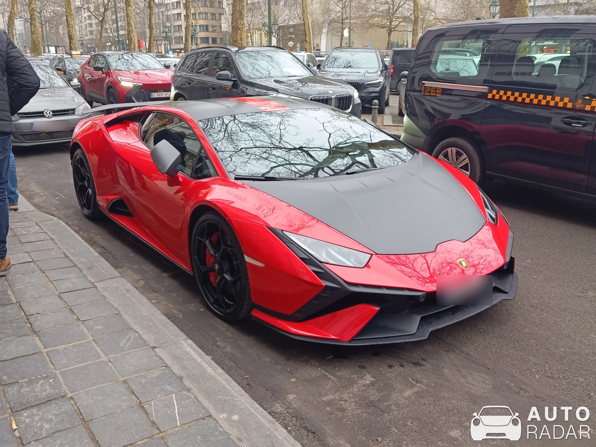 Lamborghini Huracán LP640-2 Tecnica spotted in Saint-Gilles, Belgique