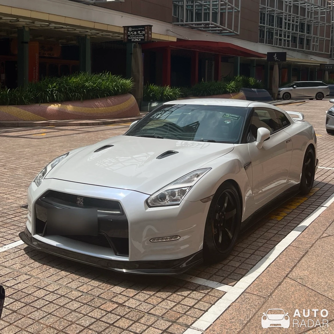 Nissan GT-R R35 spotted in Singapore, Singapore