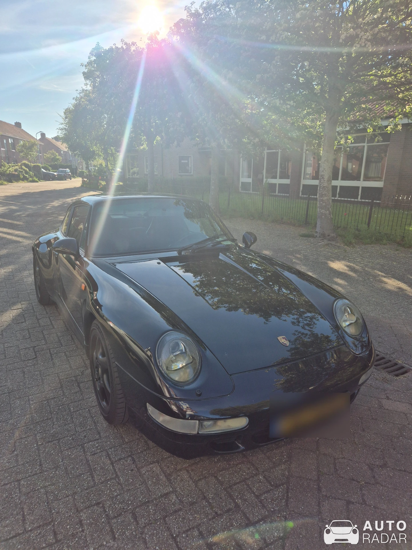 Porsche 993 Carrera spotted in Den Helder