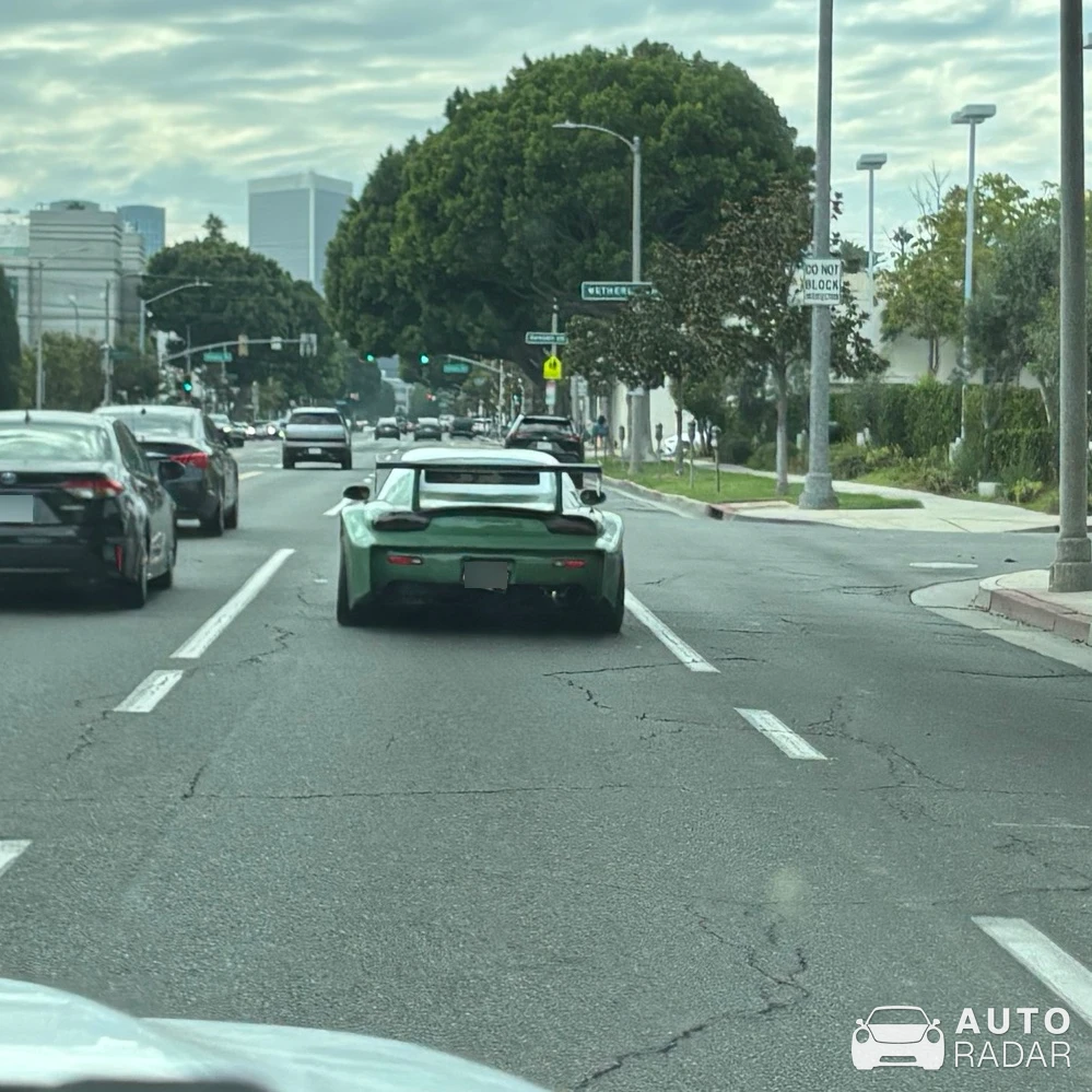 Mazda RX-7 Liberty Walk spotted in Beverly Hills