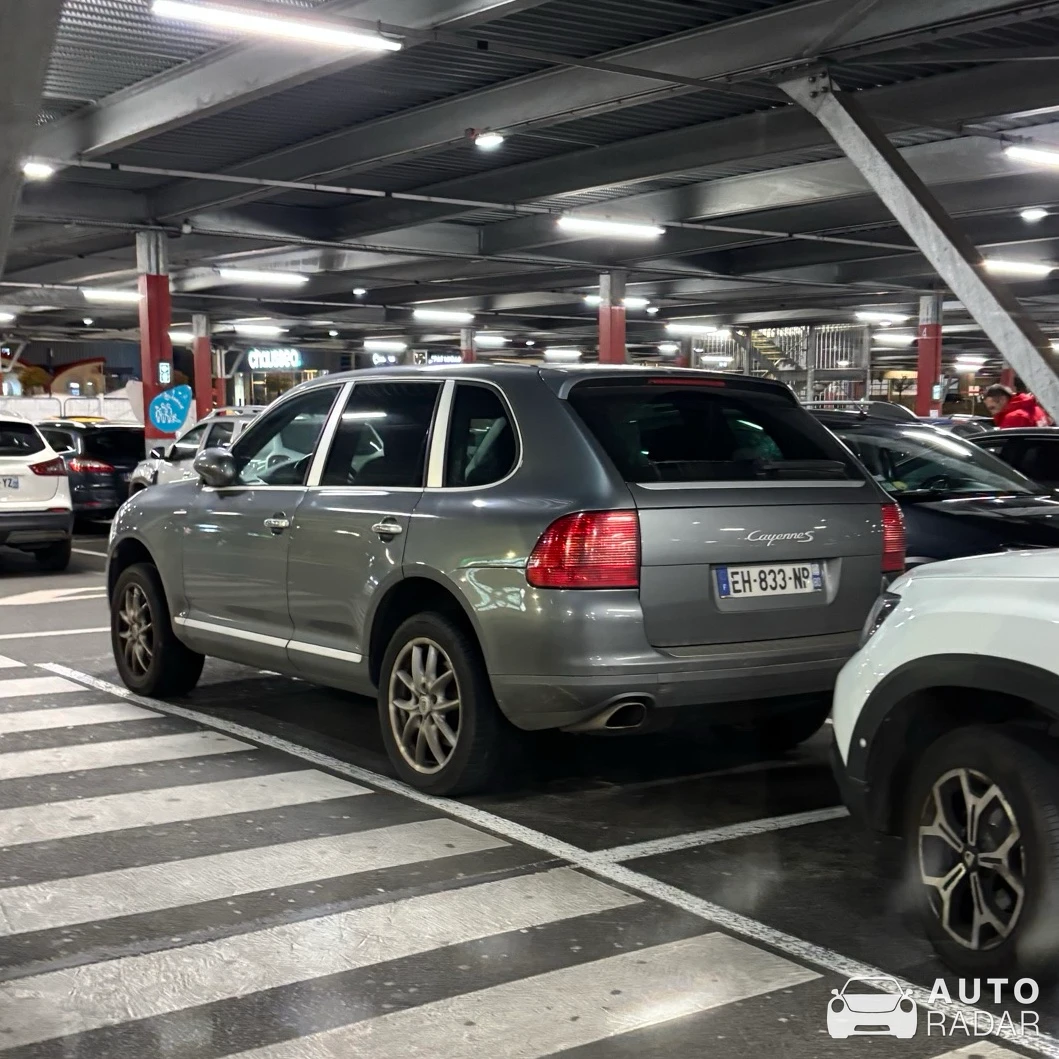Porsche Cayenne S spotted in La Faloise
