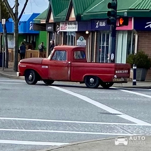 Mercury M-Series spotted in Maple Ridge