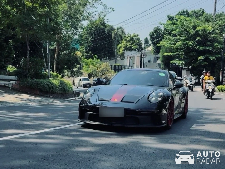 Porsche 992 GT3 MkI spotted in Semarang