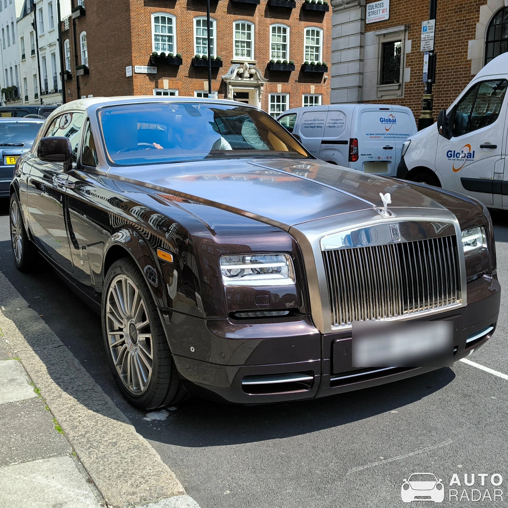 Rolls-Royce Phantom Coupé Series II spotted in London, United Kingdom
