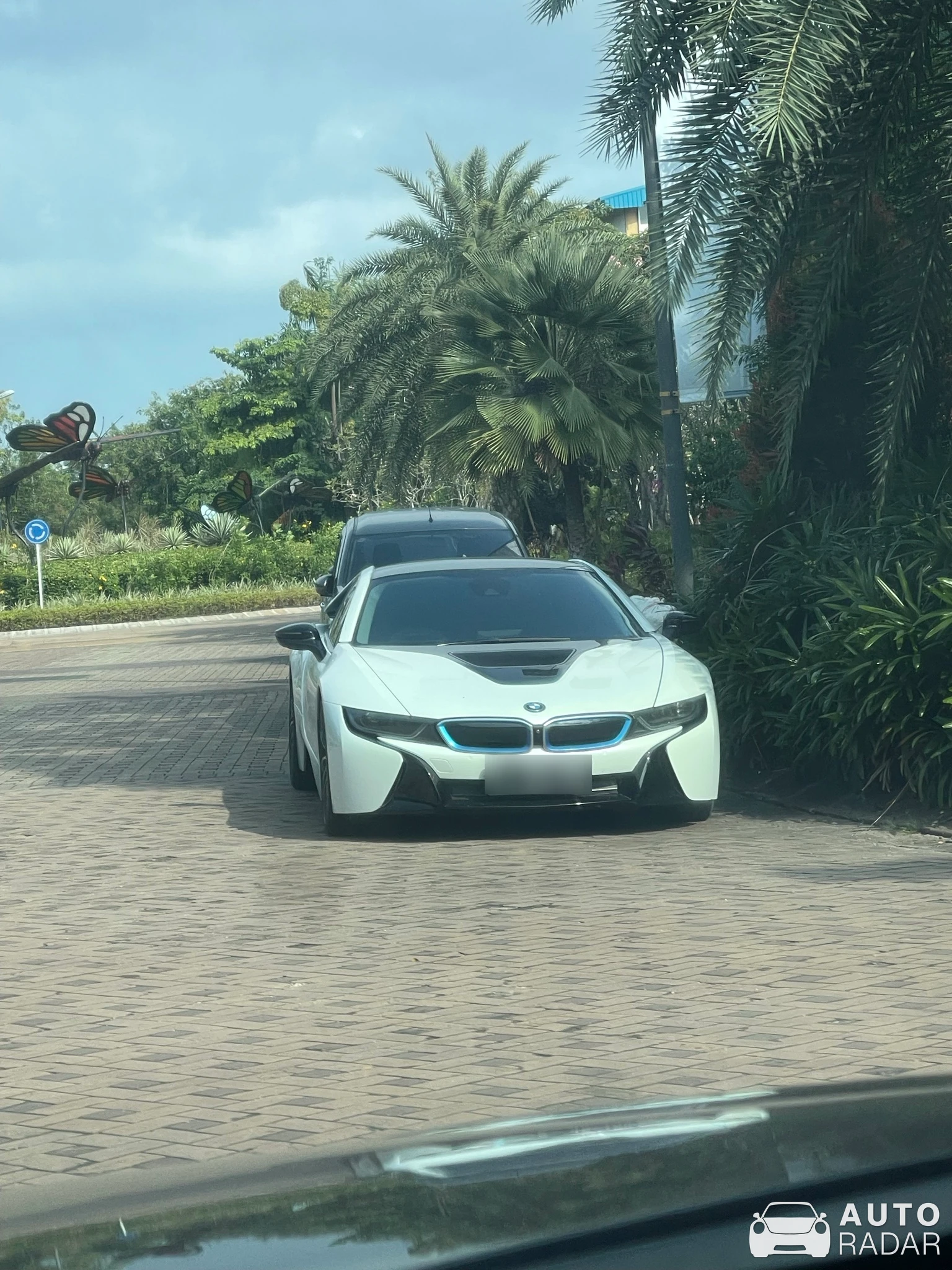 BMW i8 spotted in Kota Batam, Indonesia