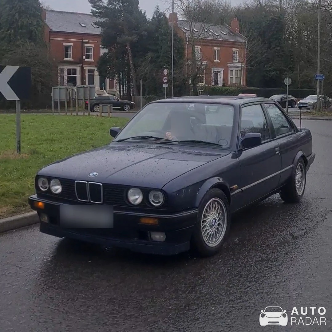 BMW 3 Series E30 spotted in Alderley Edge, United Kingdom
