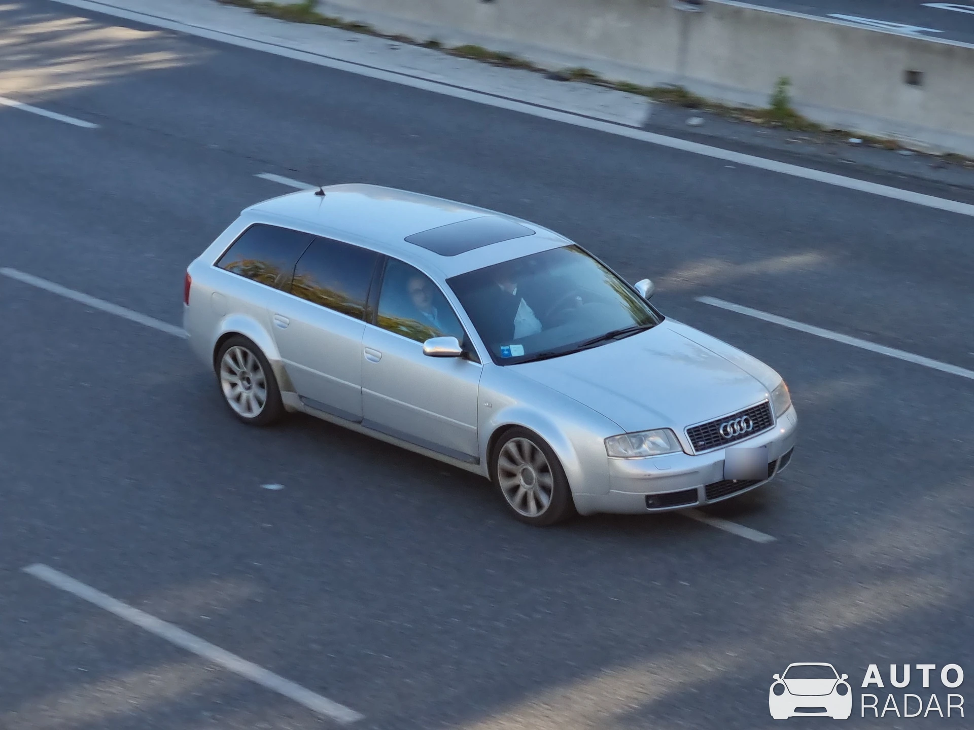 Audi S6 Avant C6 spotted in Milano