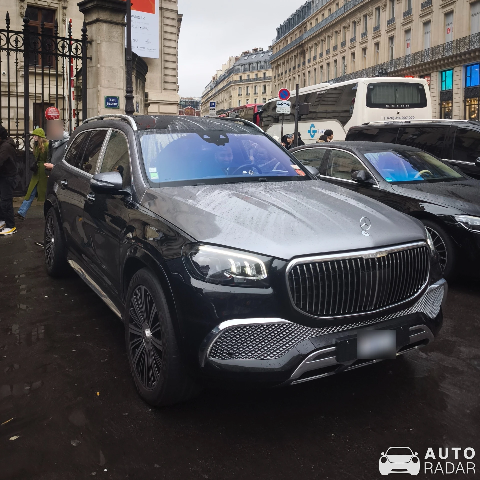 Mercedes-Maybach GLS 600 spotted in Paris, França