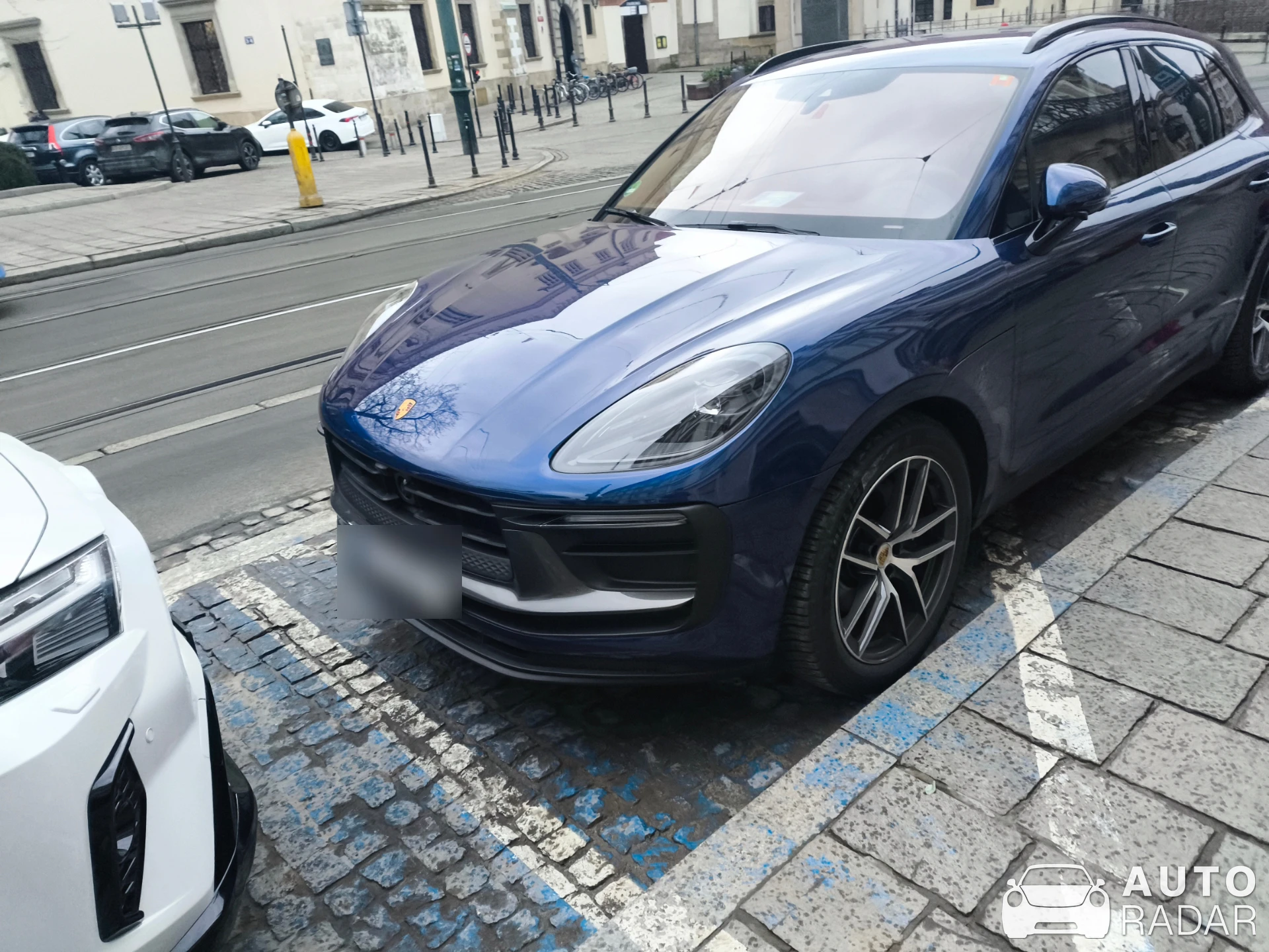 Porsche Macan S spotted in Kraków, Pologne