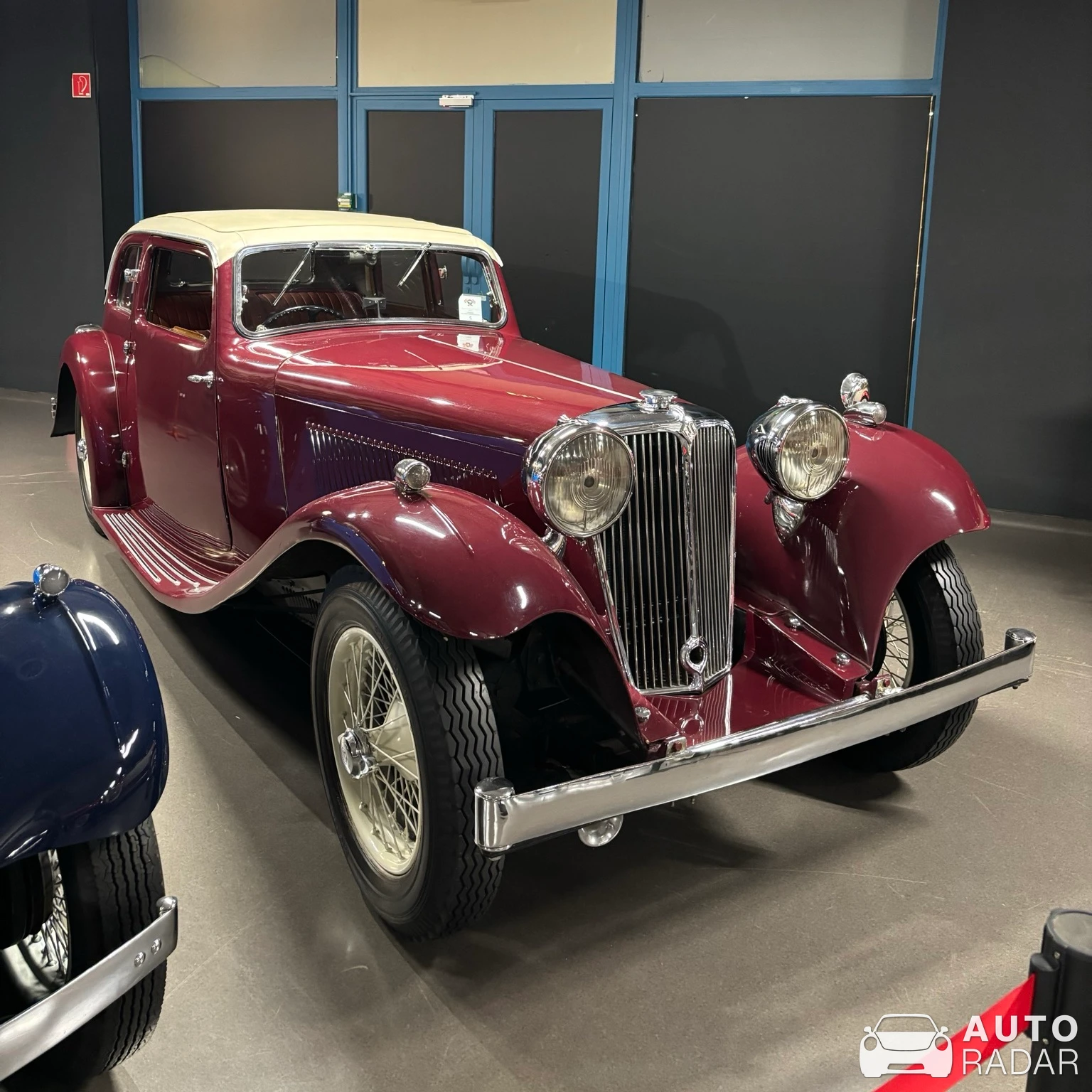 Jaguar SS1 spotted in Budapest
