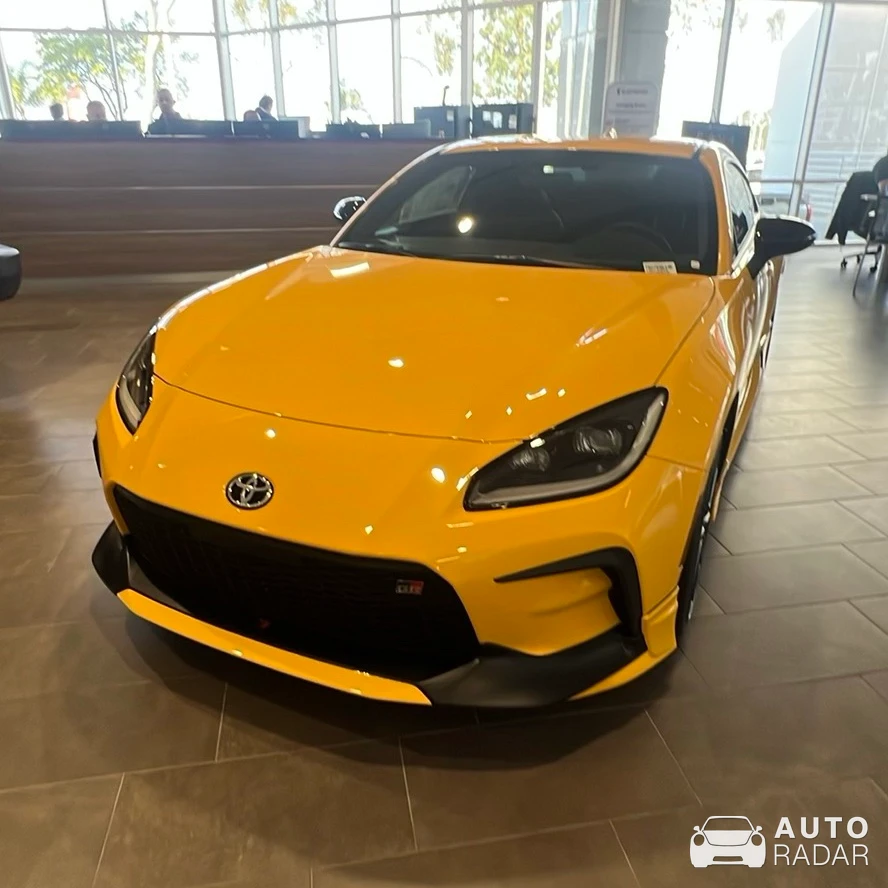 Toyota GR86 Yuzu Edition spotted in Corona