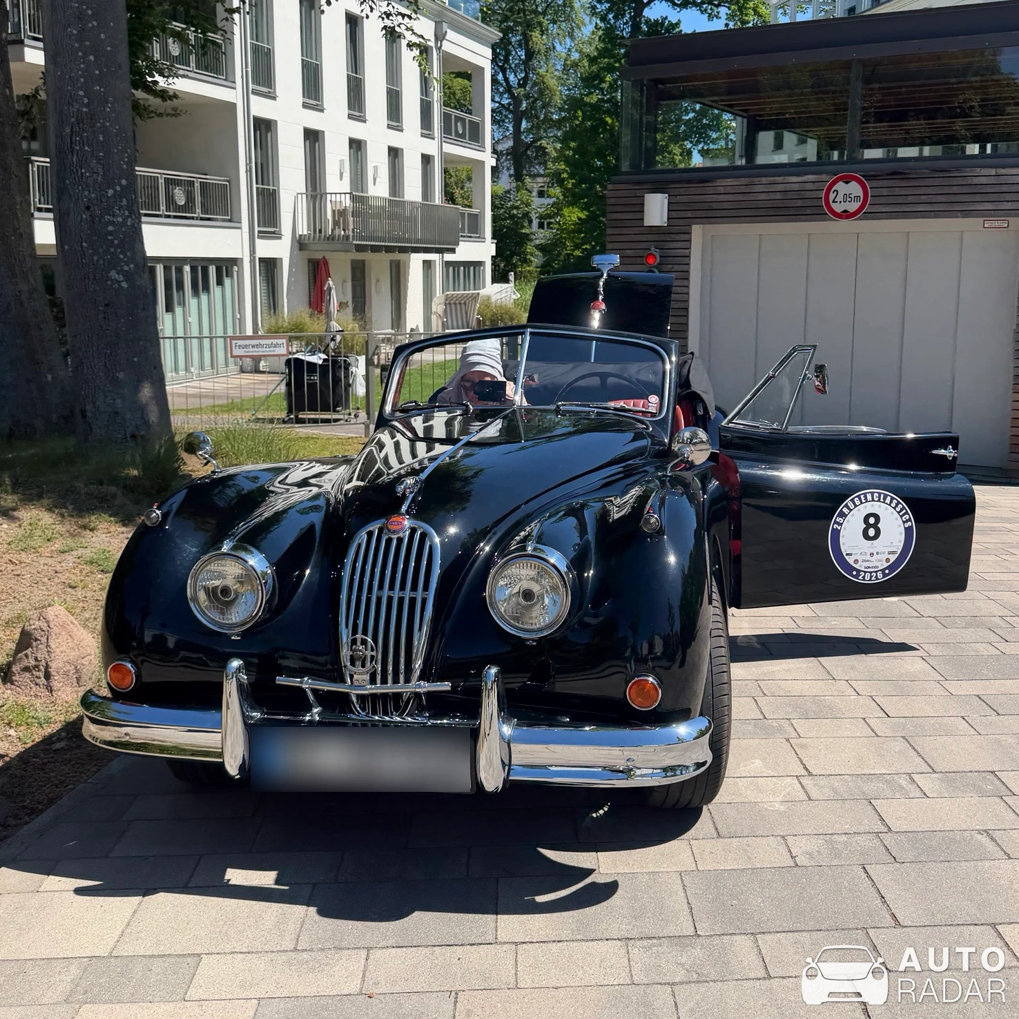 Jaguar XK150 spotted in Binz
