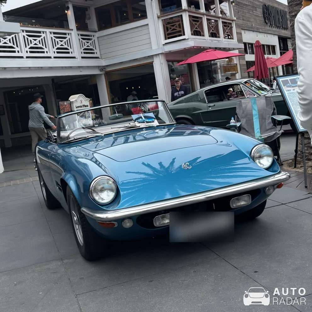 AC MA-200 spotted in Hermosa Beach