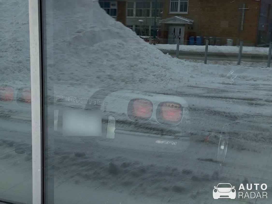 Chevrolet Corvette C4 ZR-1 spotted in Terrebonne, Canada