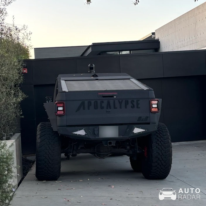 Jeep Gladiator Apocalypse Hellfire 6x6 spotted in Manhattan Beach