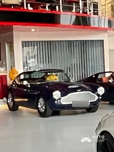 Aston Martin DB4 spotted