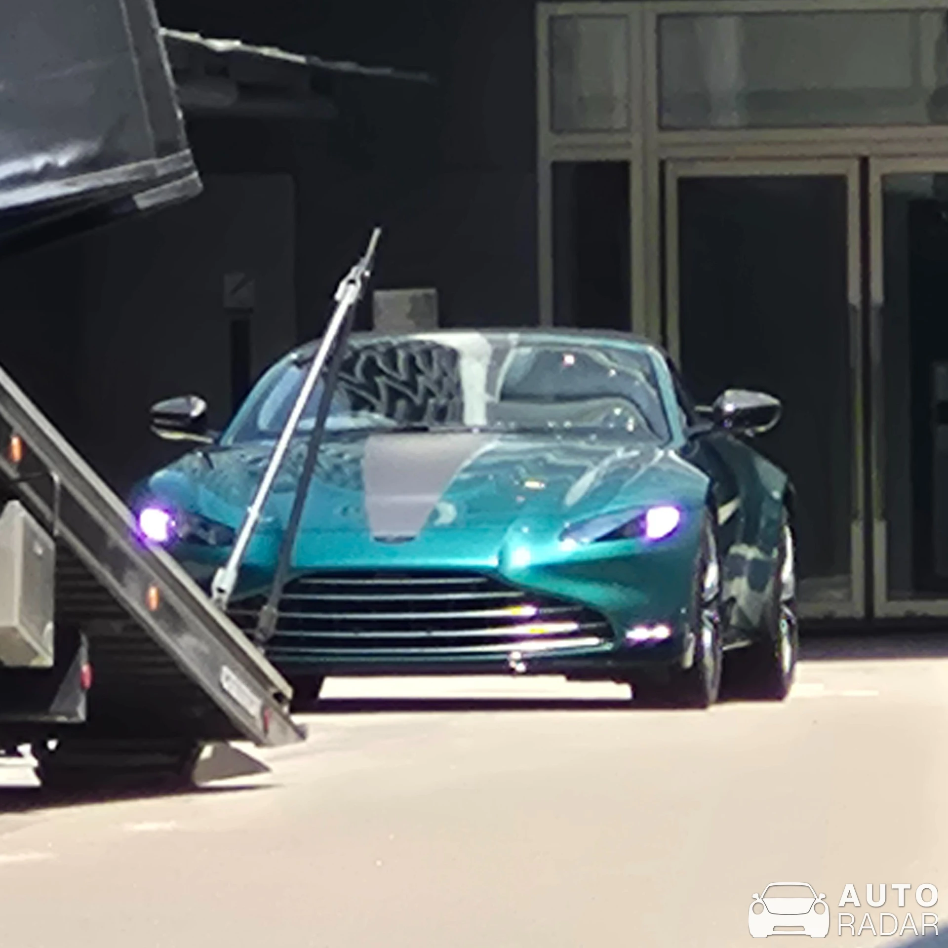 Aston Martin V8 Vantage Formula 1 Edition Roadster spotted in Singapore