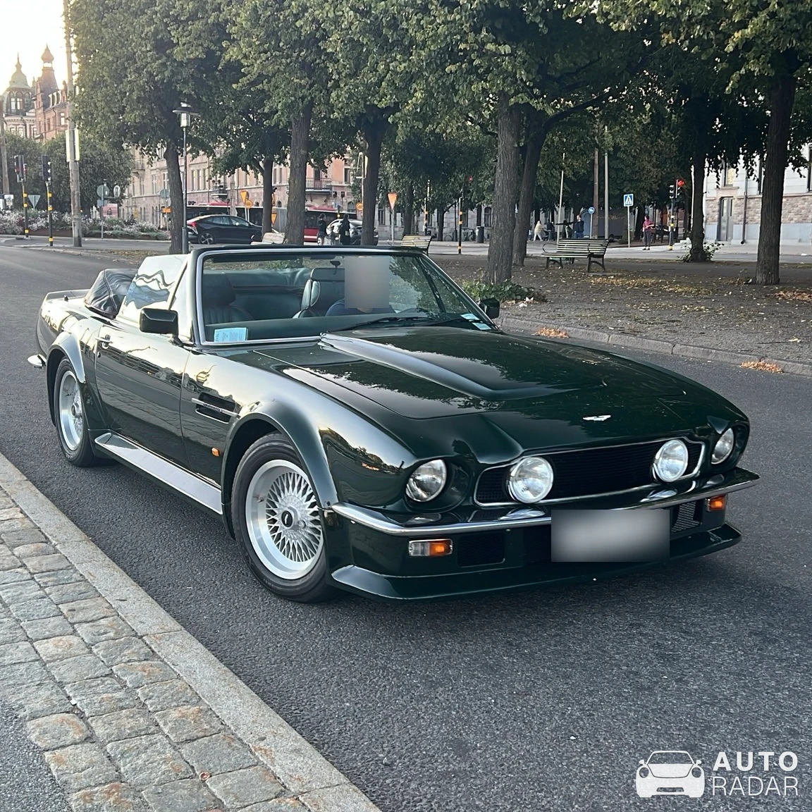 Aston Martin V8 Vantage Volante 1986-1989 spotted