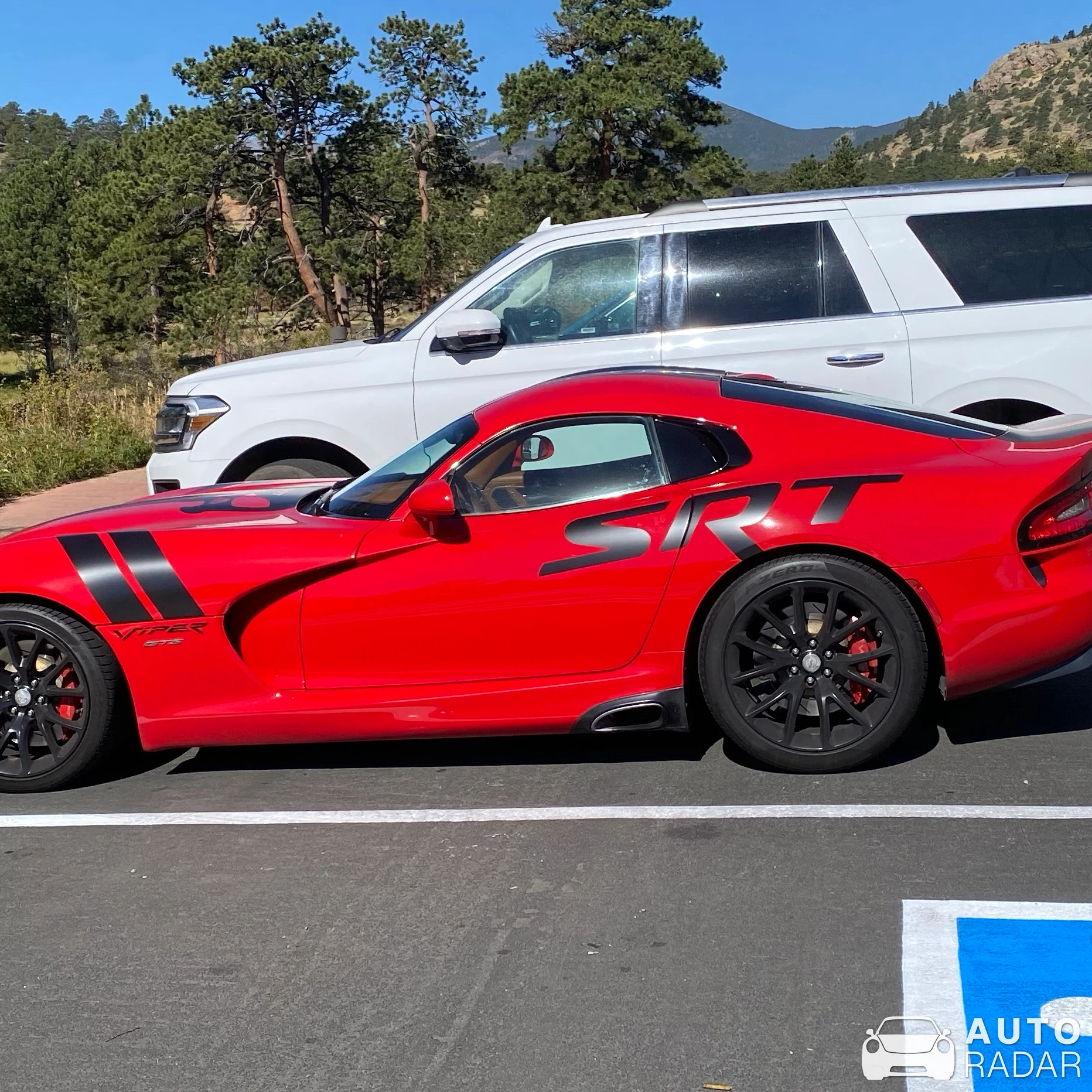 SRT Viper spotted in Estes Park