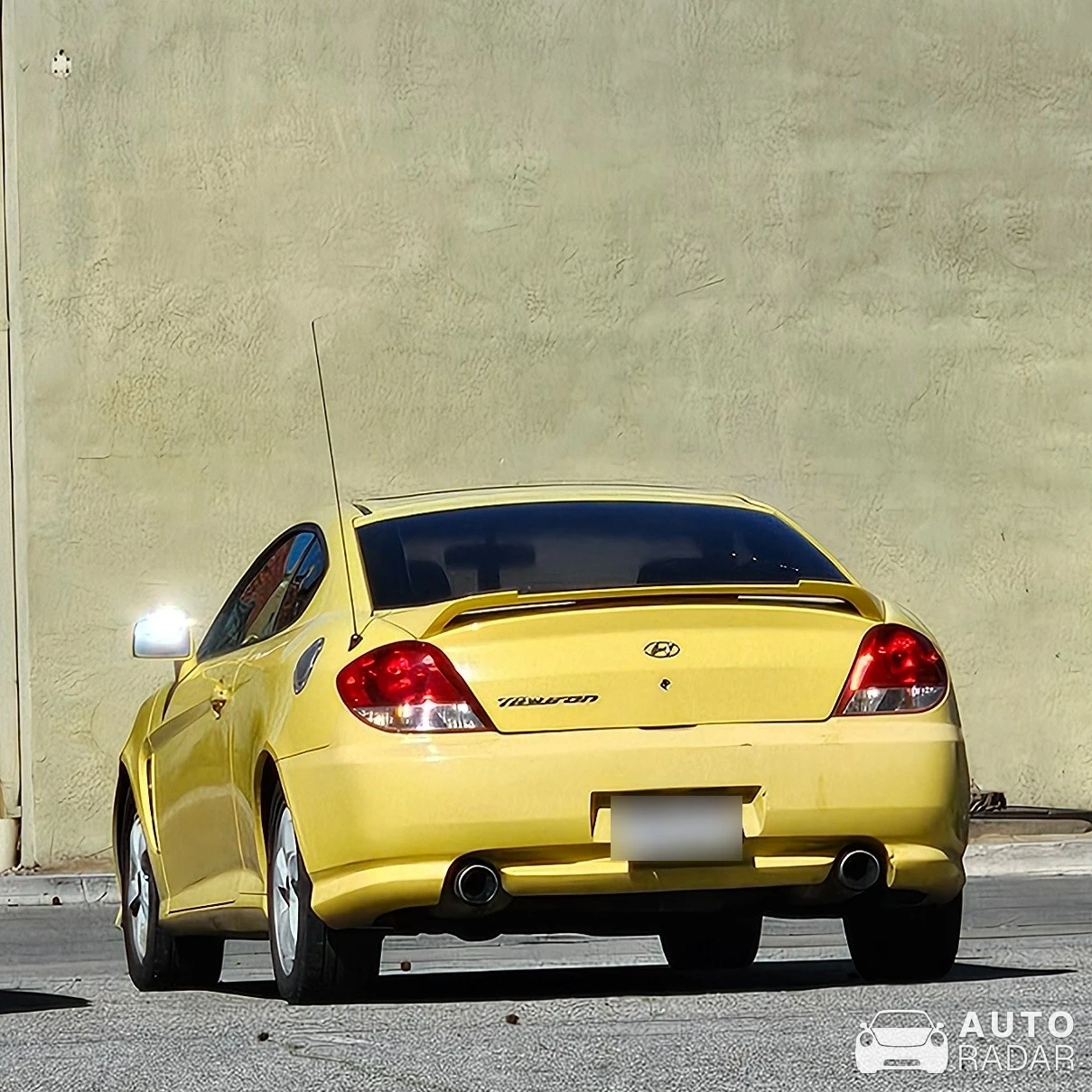 Hyundai Tiburon spotted in Bakersfield