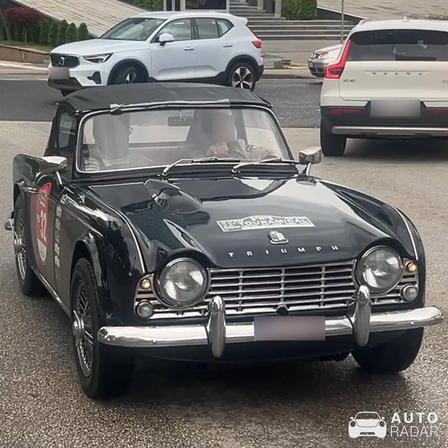 Triumph TR4 spotted in Sarajevo