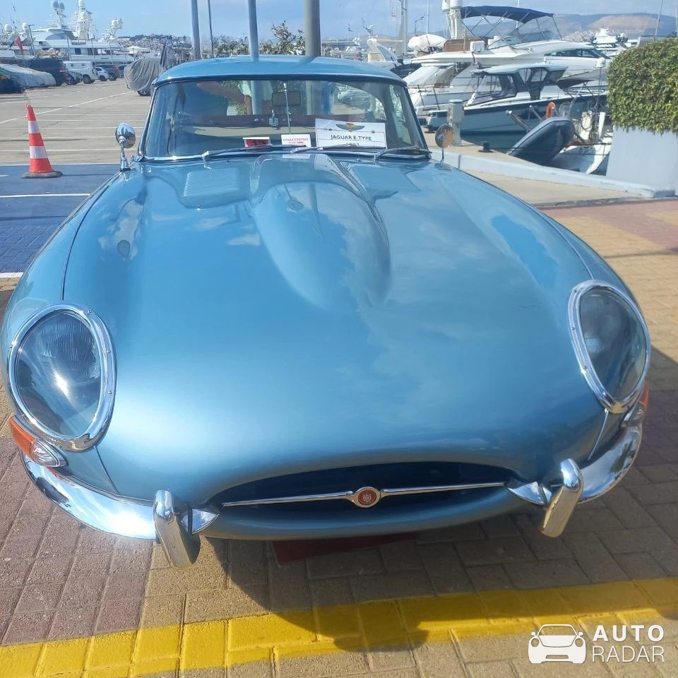 Jaguar E-Type spotted in Athina, Greece